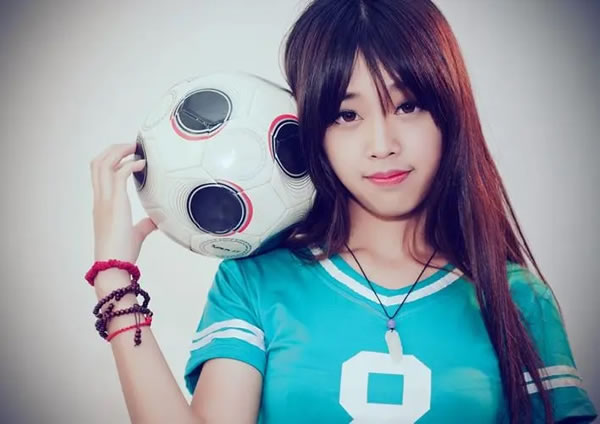 CBA爆冷！国手压哨绝杀，CBA11冠王2连败，结果意外，他们又翻车